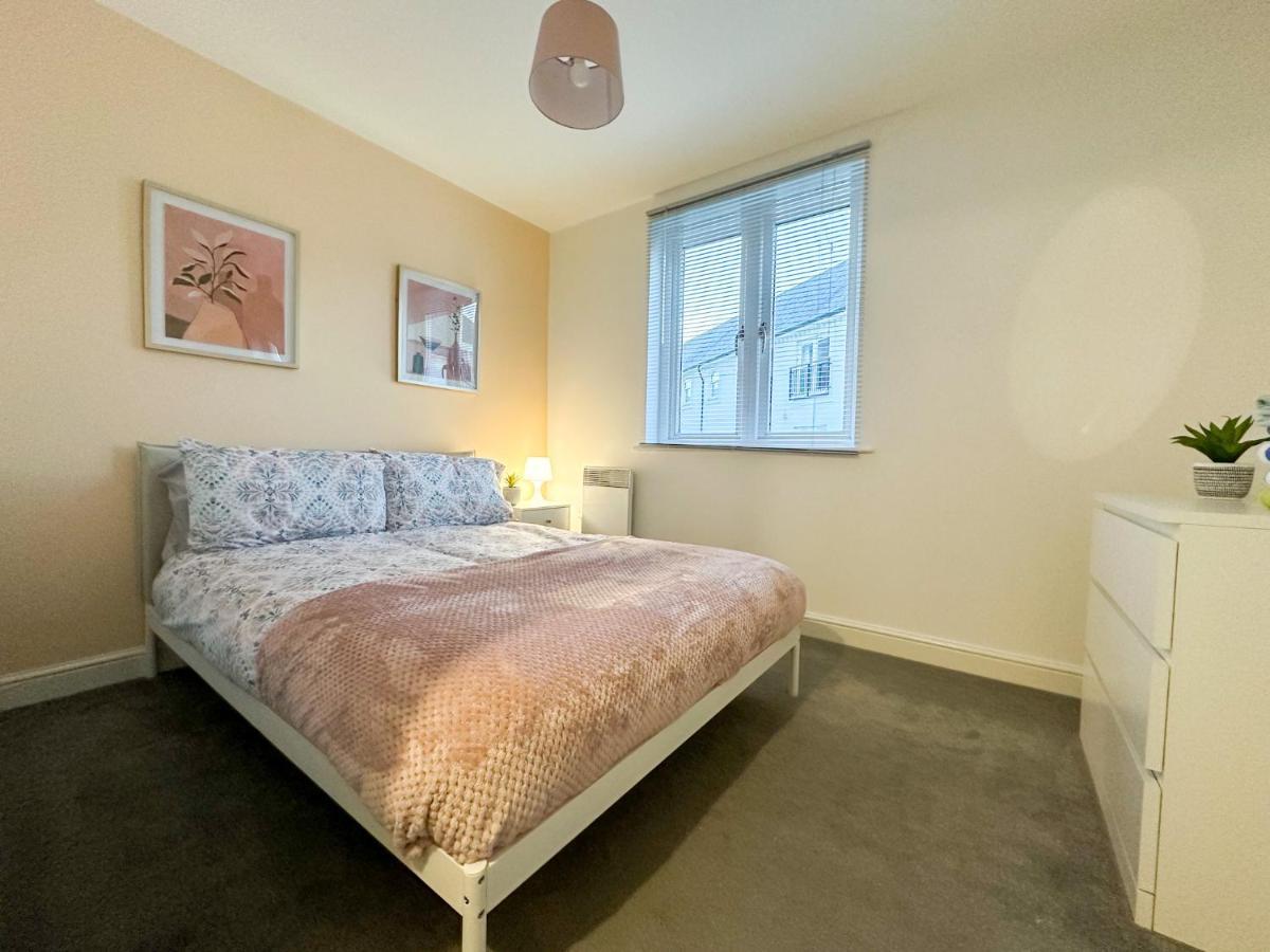 Luxury 2 Bedroom City Centre Apartment - Secure Parking - Amazing Location! Canterbury Exteriér fotografie
