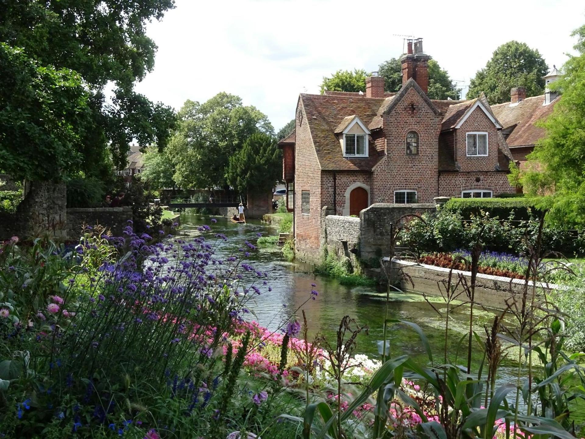 Luxury 2 Bedroom City Centre Apartment - Secure Parking - Amazing Location! Canterbury Exteriér fotografie